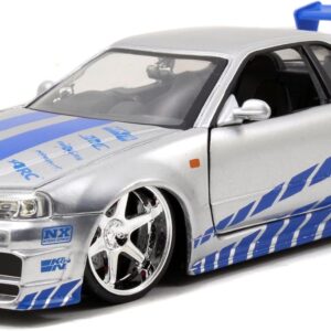 רכב אספנות אפור כחול מסרטי מהיר ועצבני מבית ג'אדה