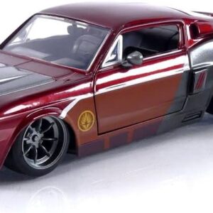 רכב אספנות עם דמות סטארלורד מבית ג'אדה