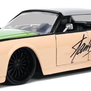 רכב אספנות עם דמות סטאן לי מבית ג'אדה